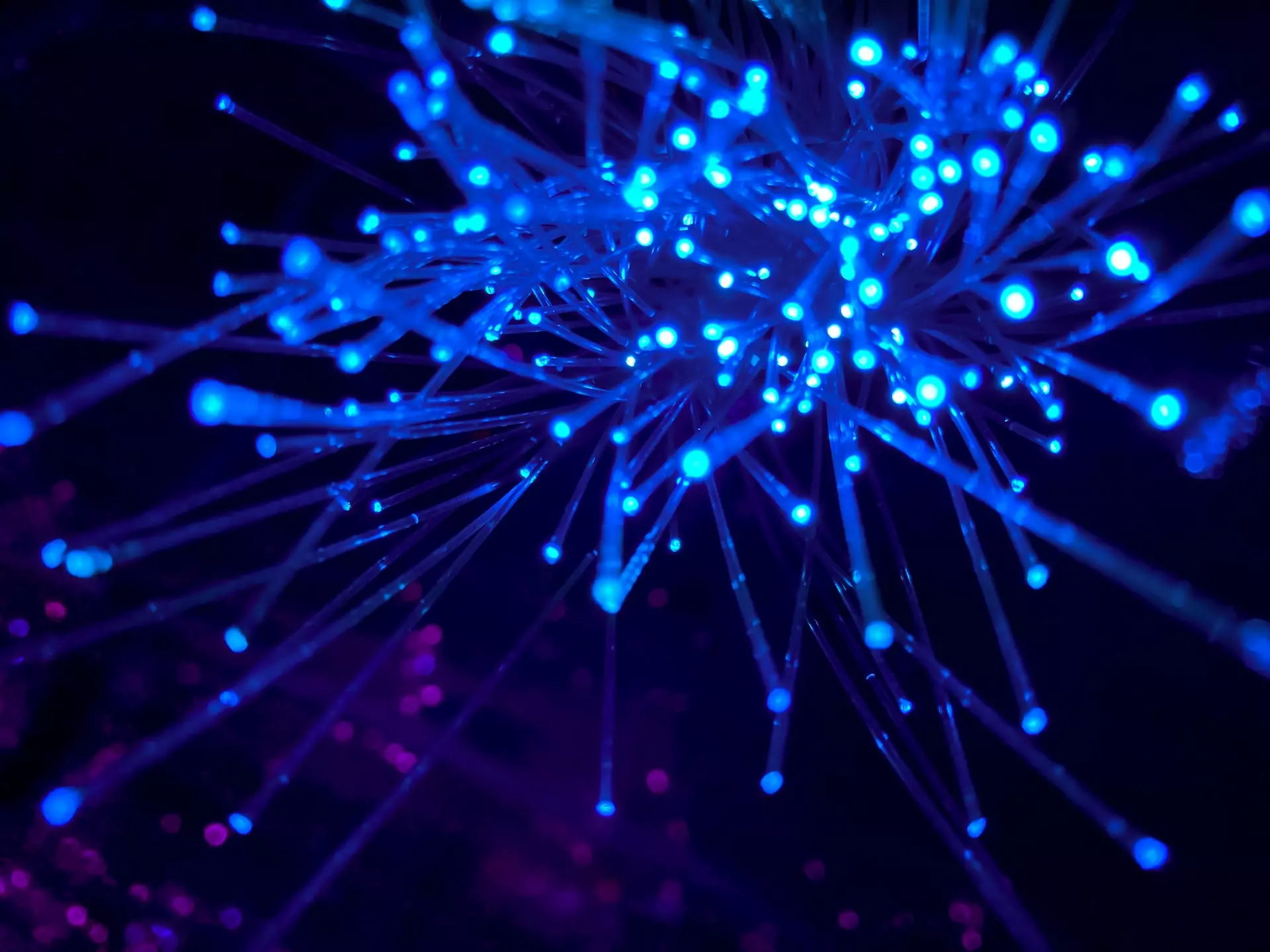 Glowing fibre optic cable ends