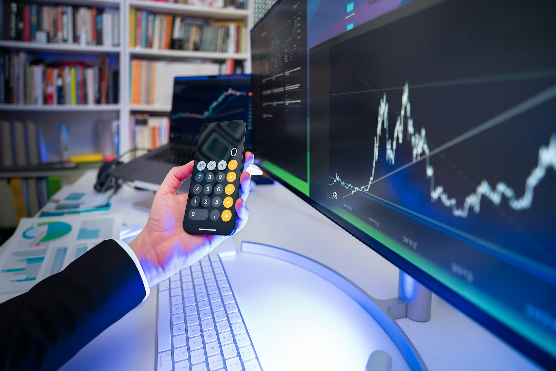 Delivering Sustainable Cost Savings and Transformation Global Asset Manager